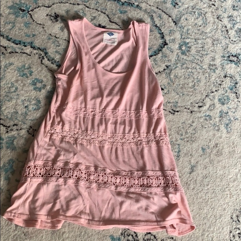 Pink tank top